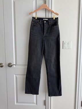 Levi's Black Straight-Leg Women's Jeans